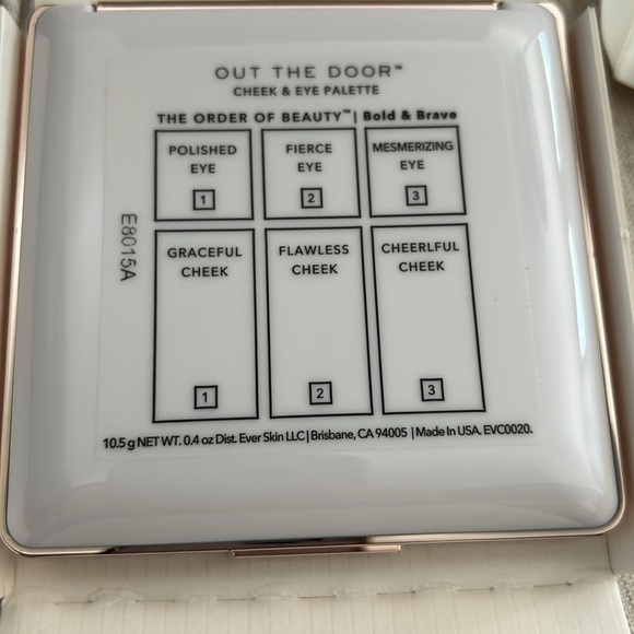 Ever OUT THE DOOR cheek & eye pallet, makeup set, shimmer eye shadow, blush NEW - Picture 4 of 9